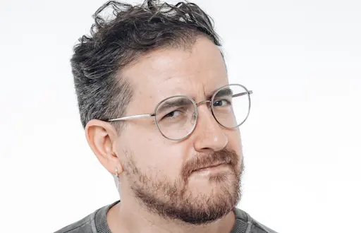 Afonso Padilha no Teatro Bom Jesus, em Curitiba.