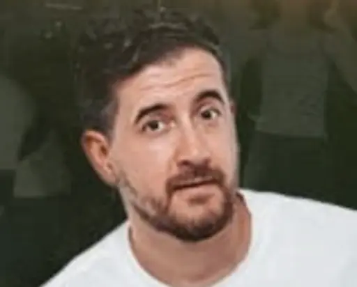 Afonso Padilha em Como nossos pais. Ingressos você compra aqui.